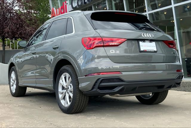 New 2025 Audi Q3 2.0T Premium image 3