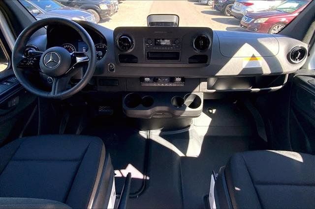 New 2026 Mercedes-Benz Sprinter 2500 image 5