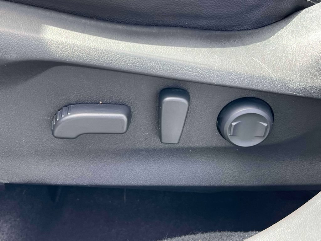 Used 2019 Subaru Forester Limited AWD/4WD image 17