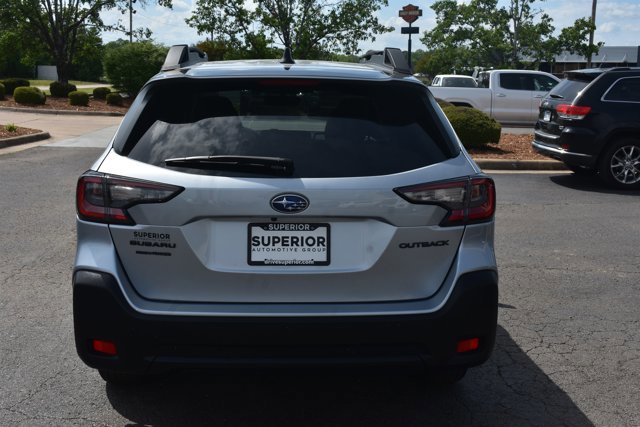 Used 2024 Subaru Outback Onyx Edition AWD/4WD image 6