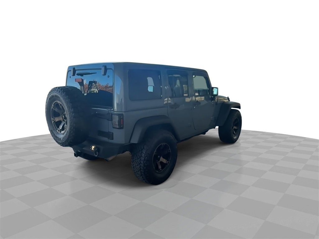Used 2015 Jeep Wrangler Unlimited Rubicon w/ Connectivity Group image 8