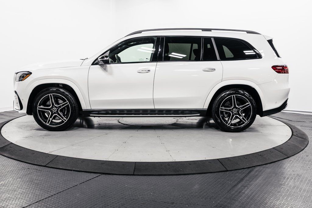 Certified 2026 Mercedes-Benz GLS 450 4MATIC image 4