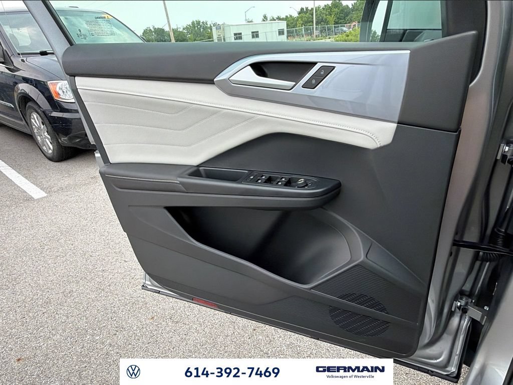 New 2026 Volkswagen Taos SEL AWD/4WD image 22