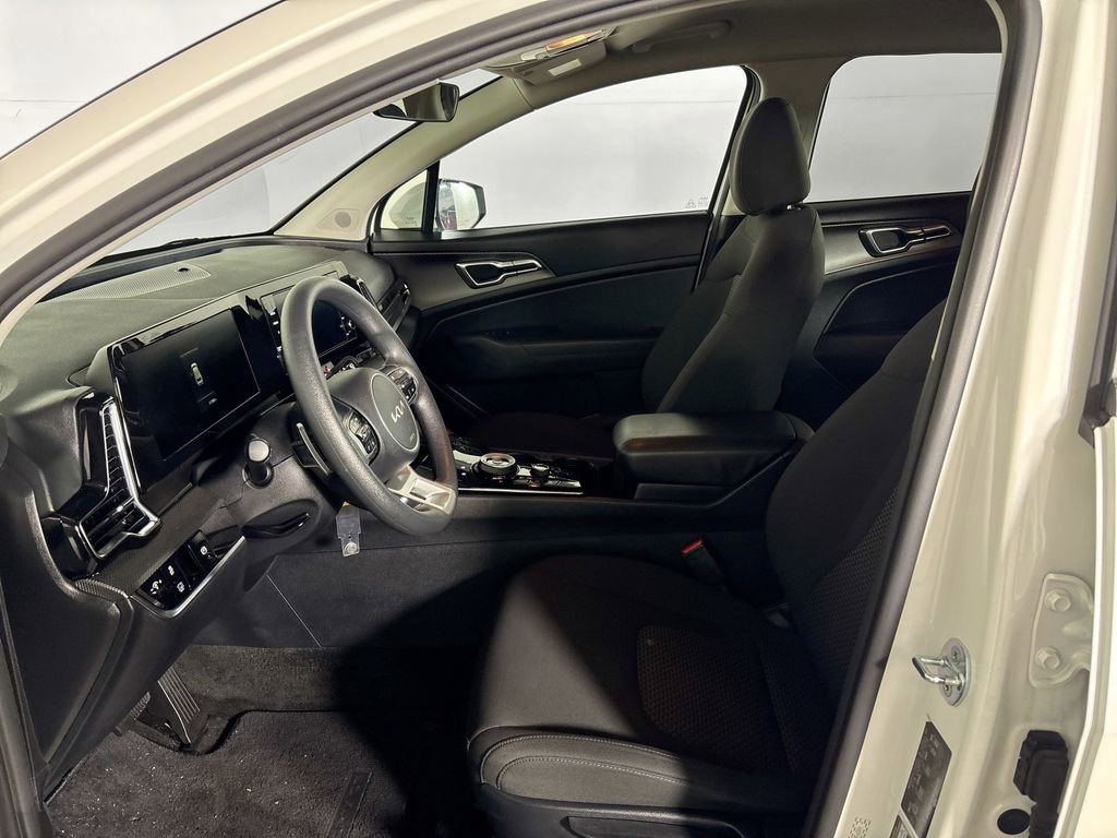 Certified 2023 Kia Sportage LX image 12