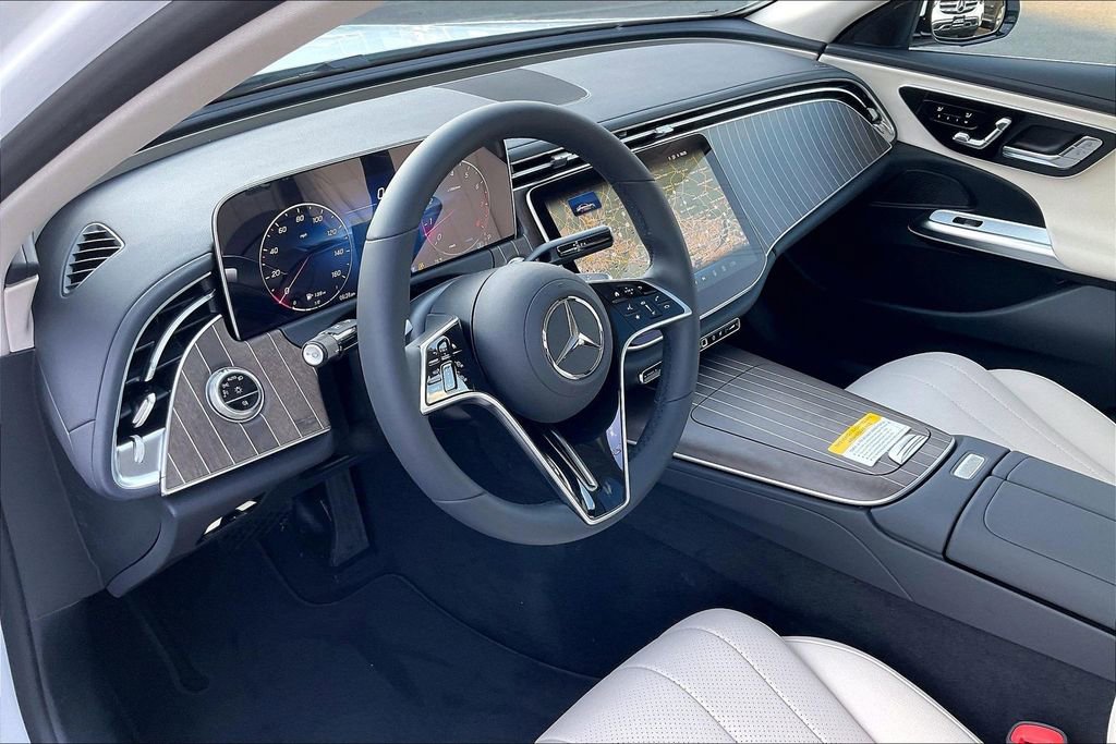 New 2026 Mercedes-Benz E 350 4MATIC Sedan image 6