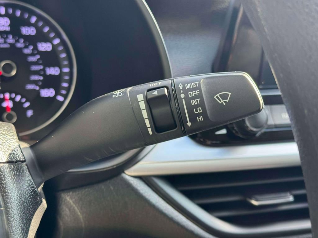 Used 2023 Kia Forte LXS w/ LXS Technology Package image 21