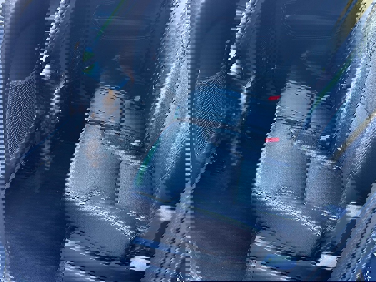 Used 2018 Volvo XC90 T5 Momentum w/ Convenience Package image 13