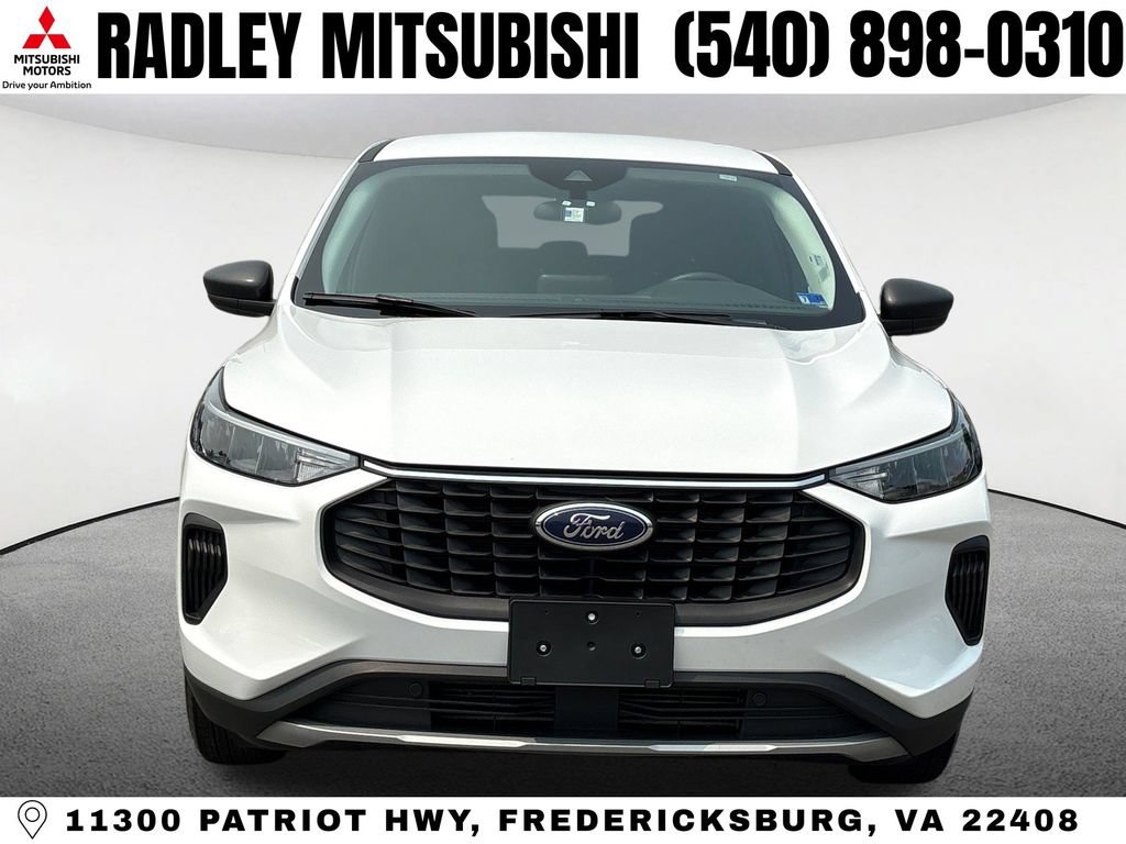 Used 2025 Ford Escape Active AWD/4WD image 21