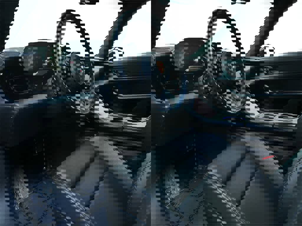 Used 2020 Porsche Taycan Turbo image 4