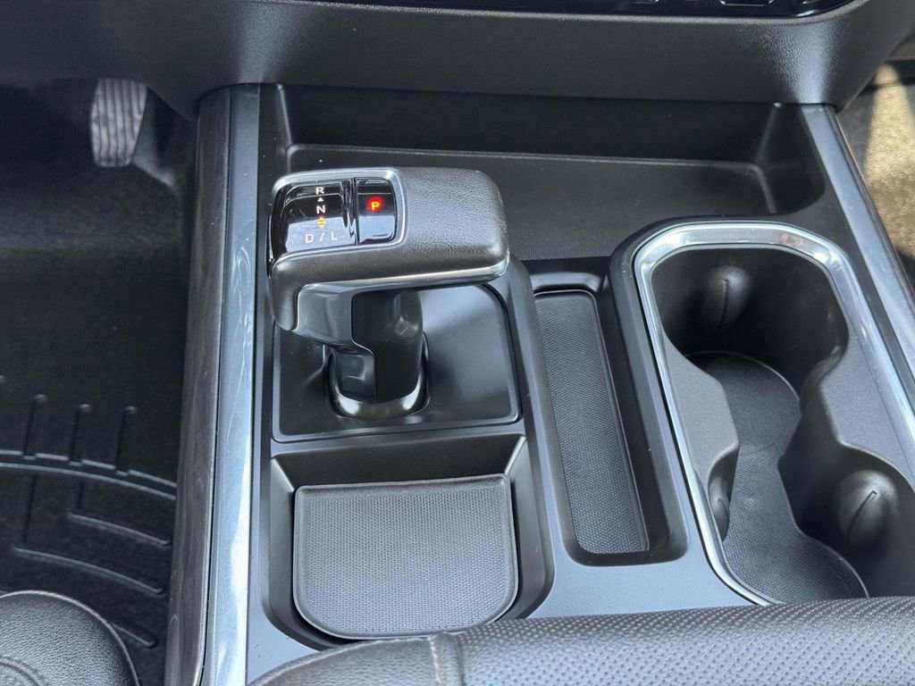 Used 2022 Chevrolet Silverado 1500 LTZ AWD/4WD image 8