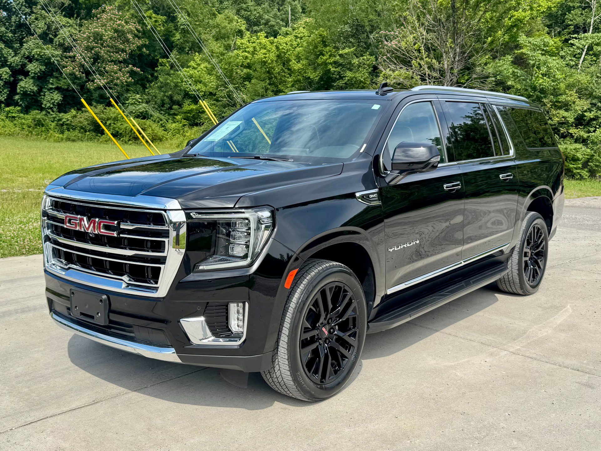 Used 2022 GMC Yukon XL SLT w/ SLT Premium Package AWD/4WD video 2