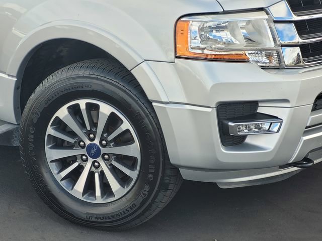 Used 2017 Ford Expedition XLT AWD/4WD image 3