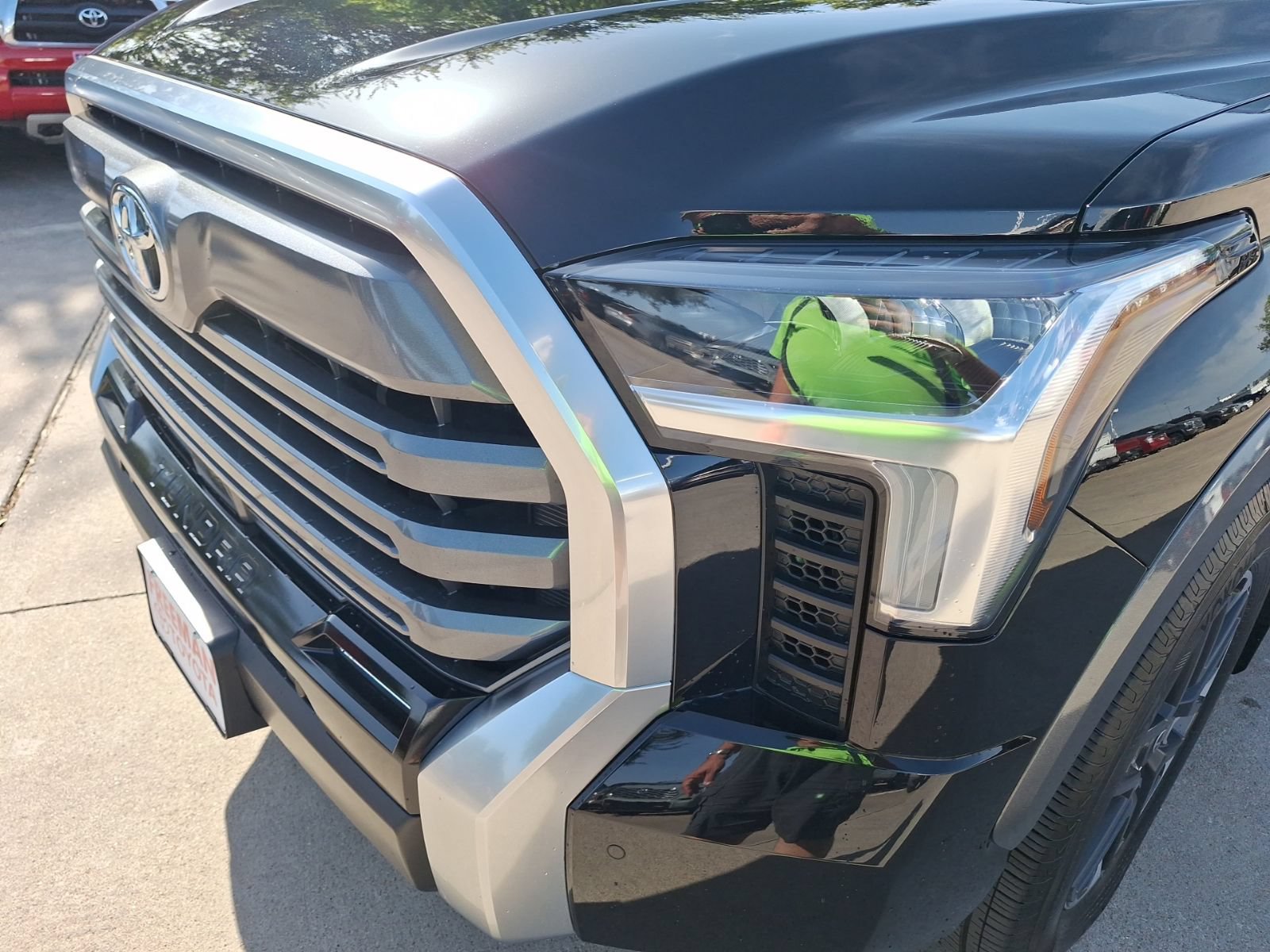Used 2026 Toyota Tundra Limited w/ Power Package AWD/4WD image 10