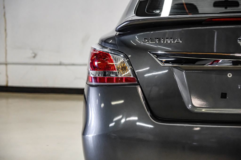 Used 2015 Nissan Altima 2.5 S w/ Special Edition Package FWD image 48