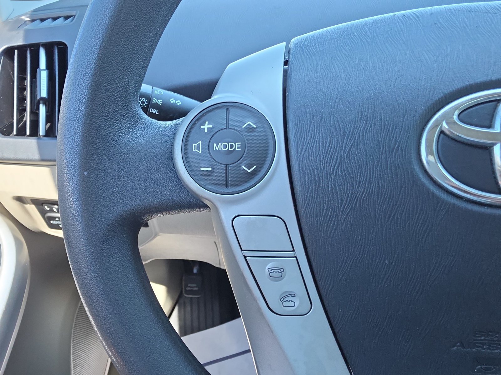 Used 2015 Toyota Prius Two FWD image 20