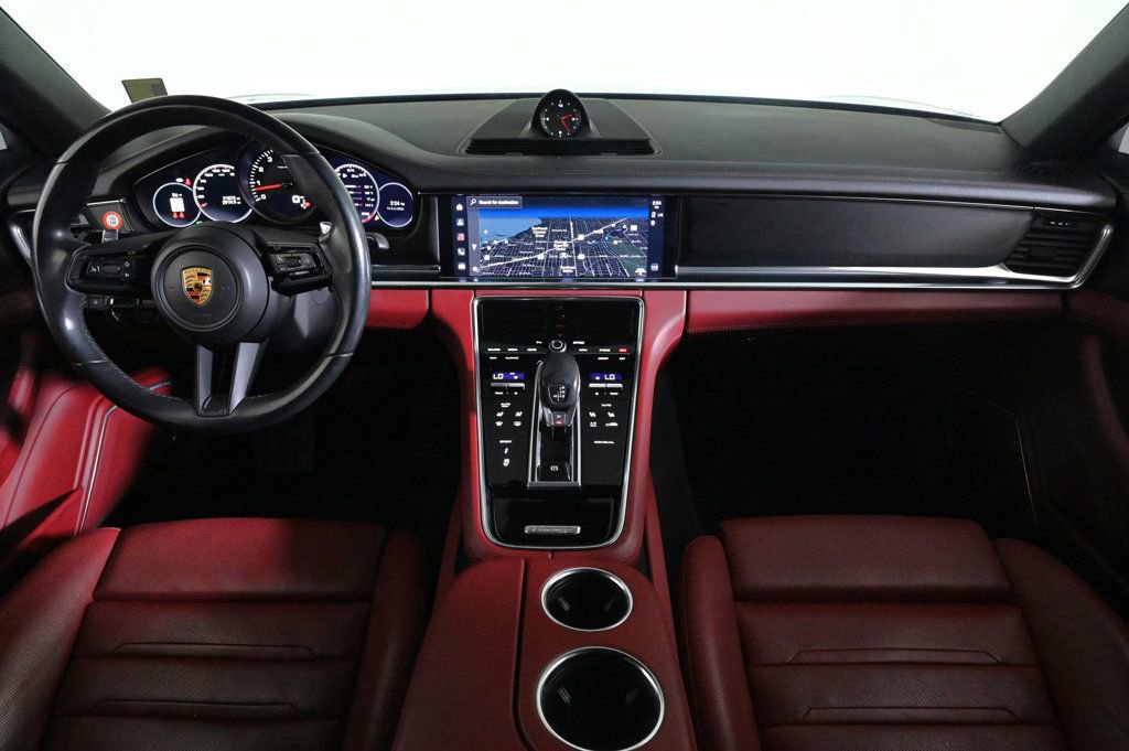 Certified 2023 Porsche Panamera Platinum Edition image 11