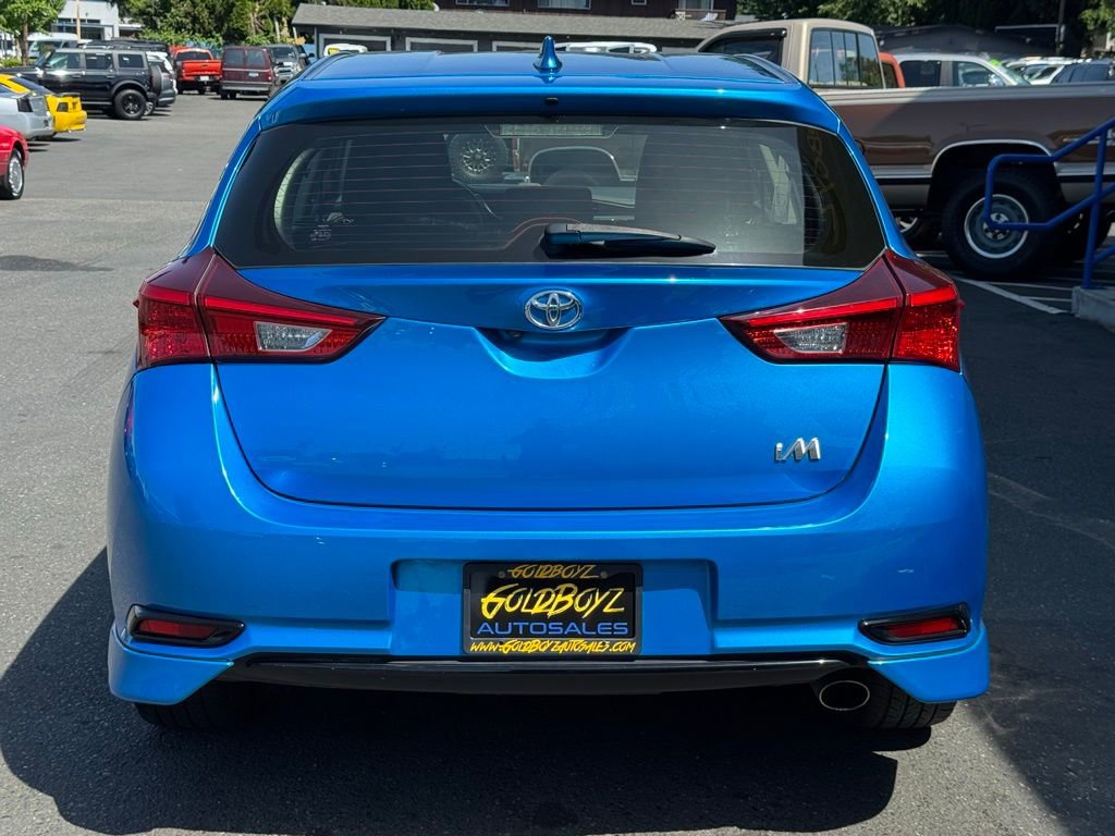 Used 2018 Toyota Corolla iM image 5