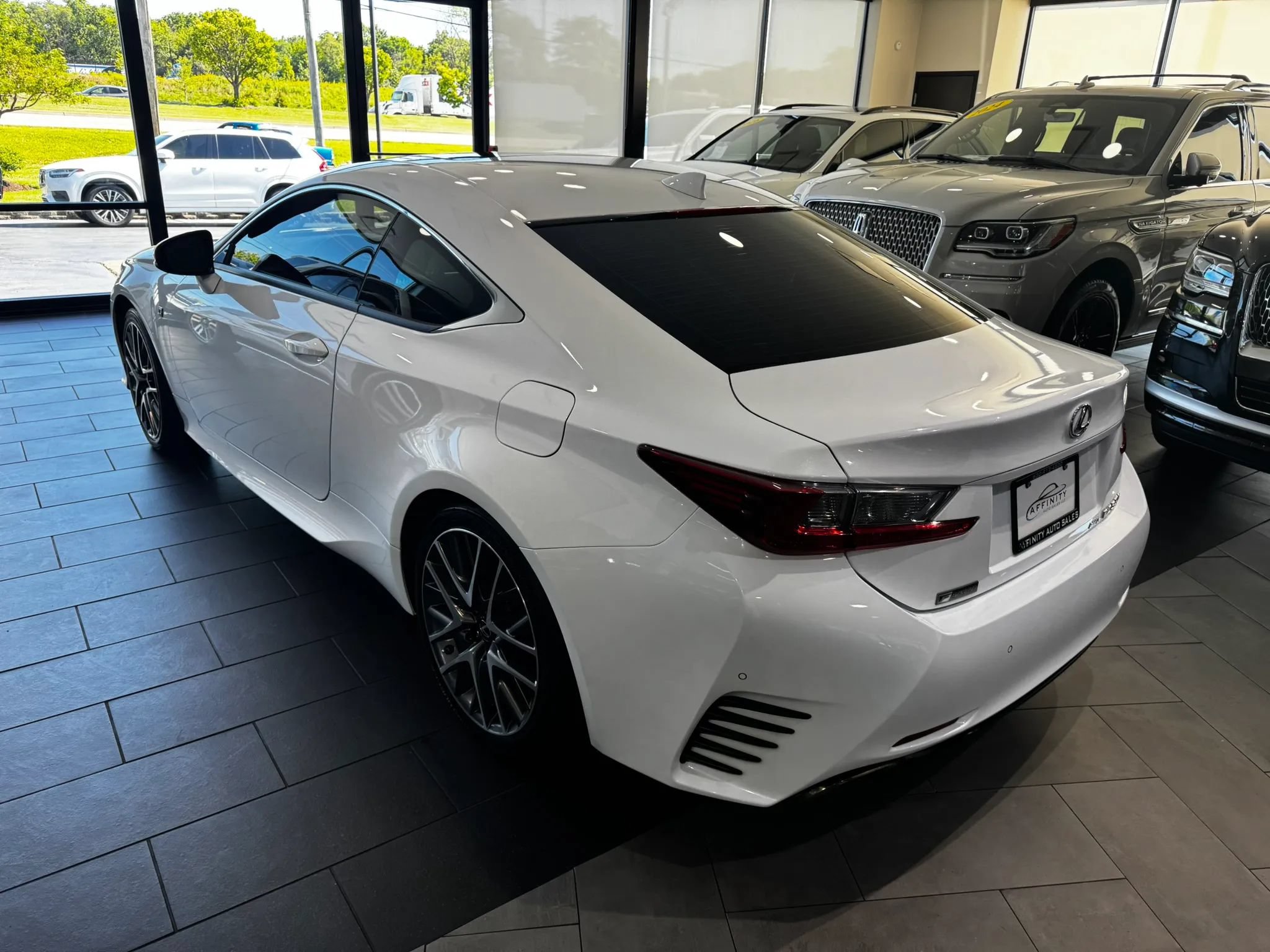 Used 2016 Lexus RC 350 AWD image 3