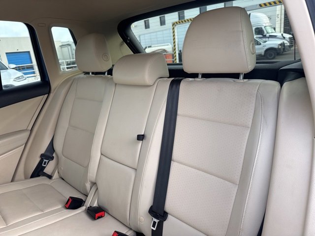 Used 2017 Volkswagen Tiguan S image 25