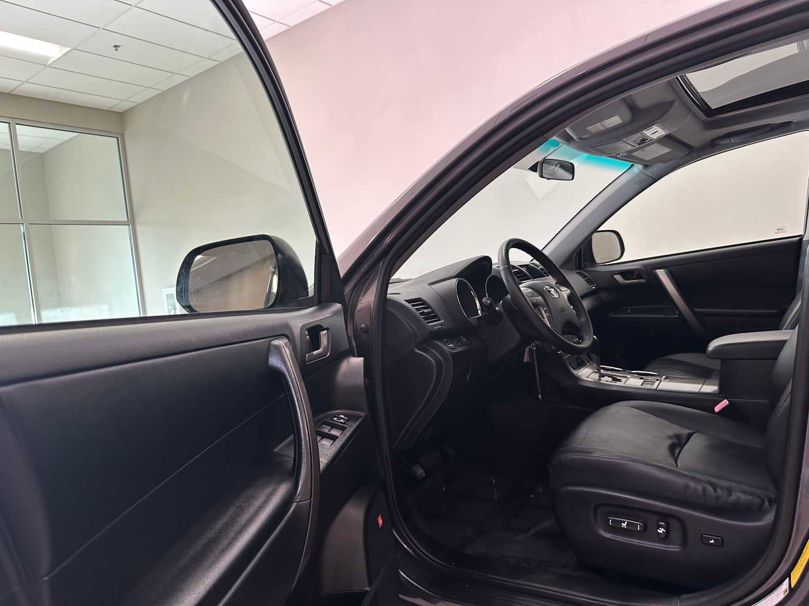 Used 2009 Toyota Highlander Sport image 21