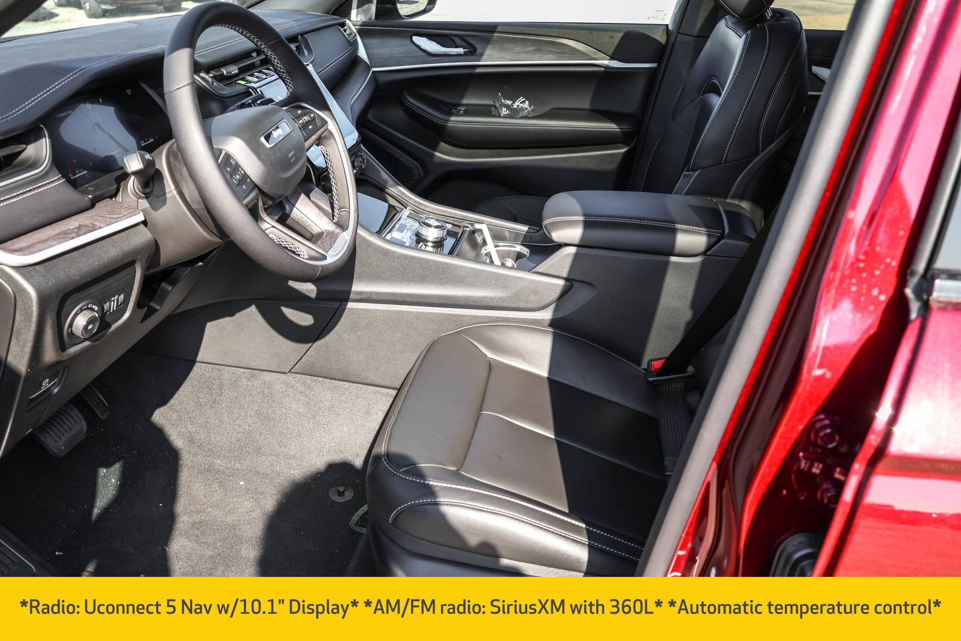 New 2025 Jeep Grand Cherokee Limited w/ Black Appearance Package image 5