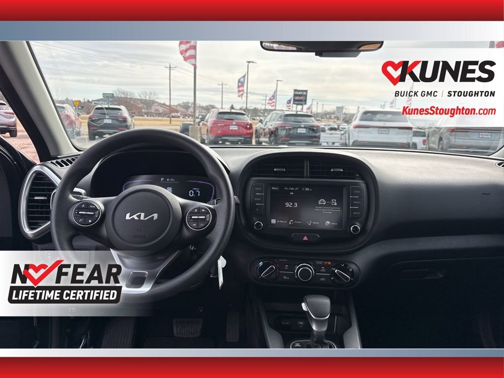 Used 2025 Kia Soul LX w/ LX Technology Package image 39