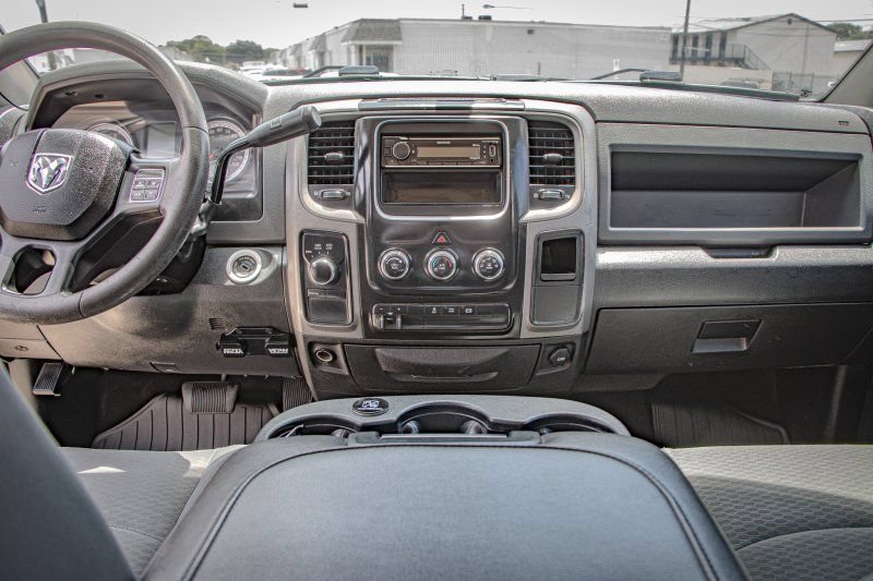 Used 2018 RAM 2500 Tradesman w/ Chrome Appearance Group AWD/4WD image 21