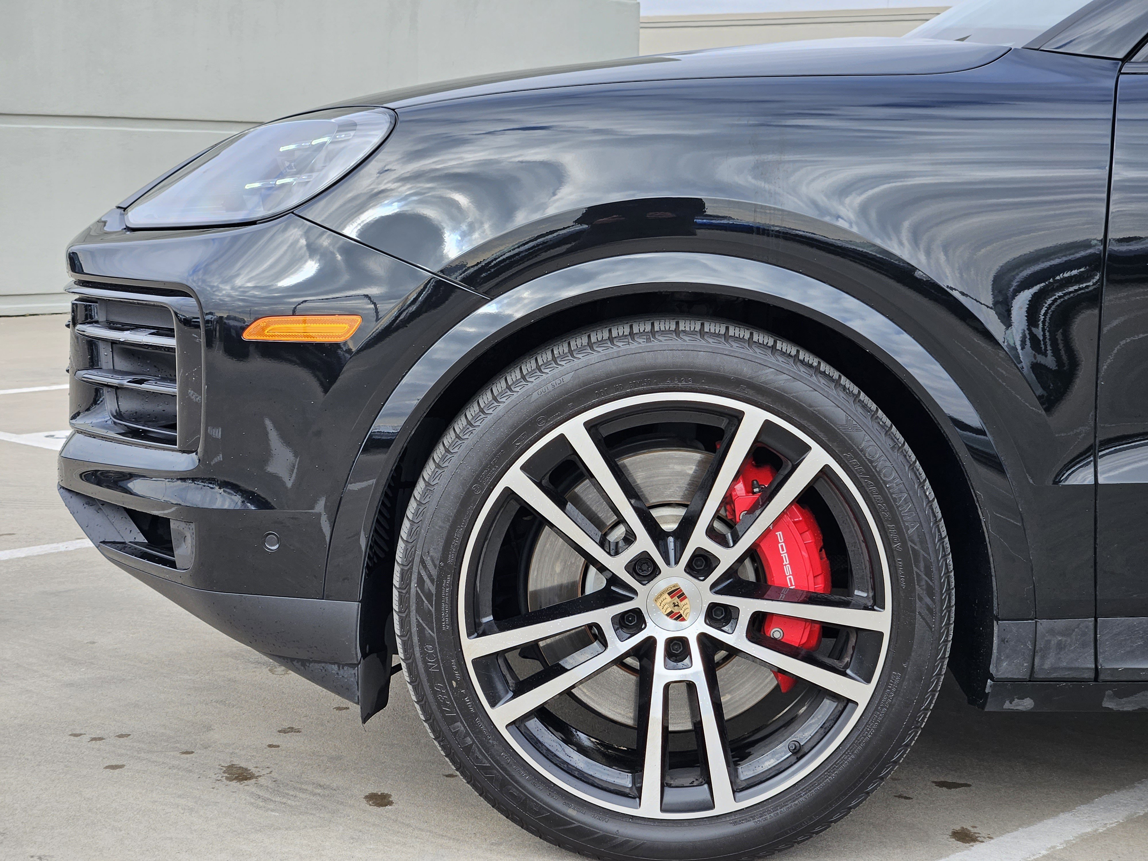 Certified 2025 Porsche Cayenne S image 13