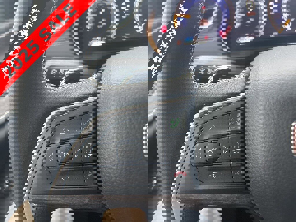 New 2025 Jeep Grand Cherokee L Limited image 11