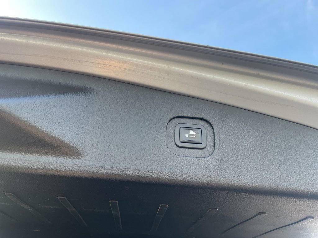 Used 2017 GMC Terrain Denali image 31