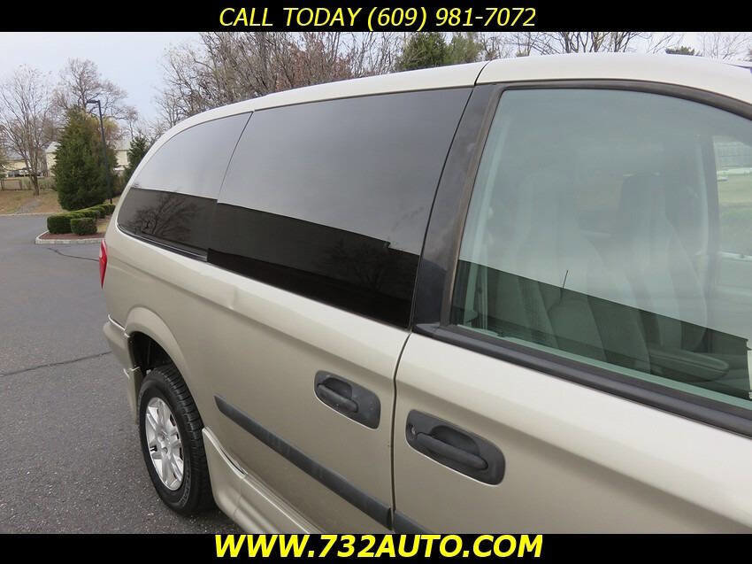 Used 2005 Dodge Grand Caravan SE w/ Popular Equipment Group I image 25