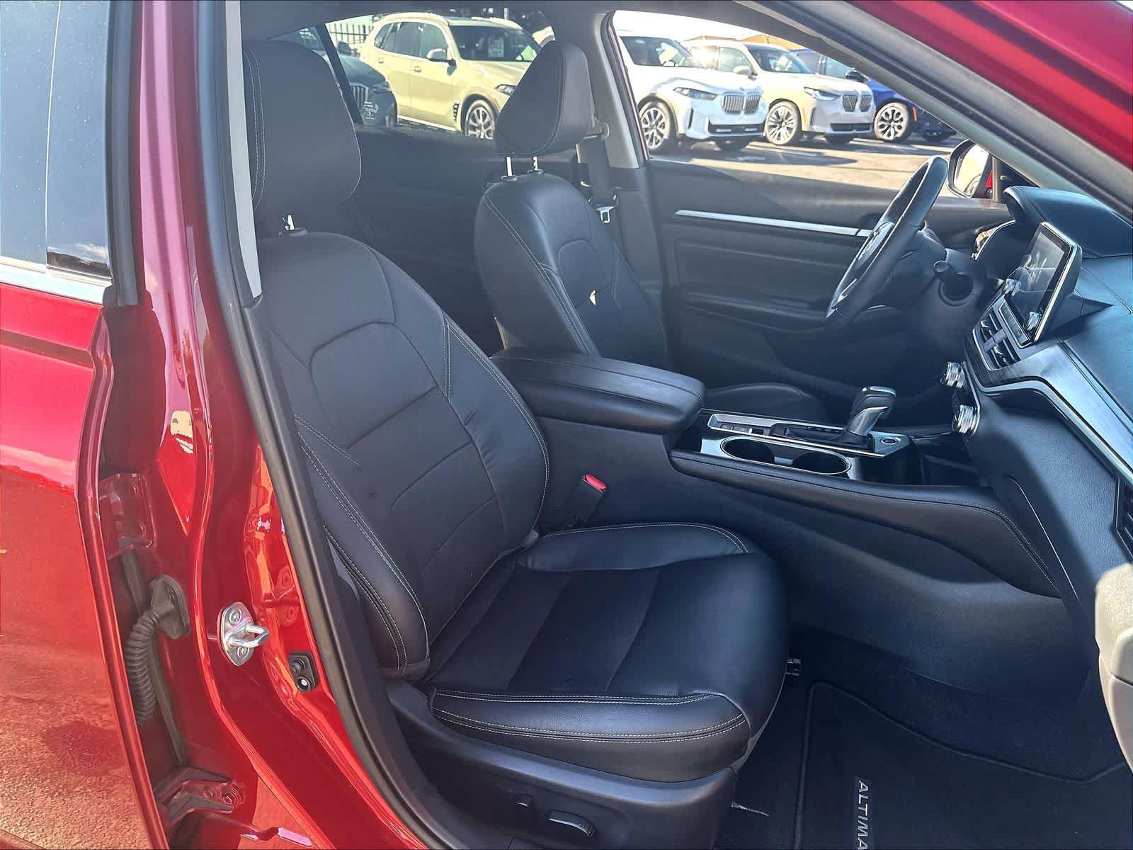 Used 2020 Nissan Altima 2.5 Platinum FWD image 30