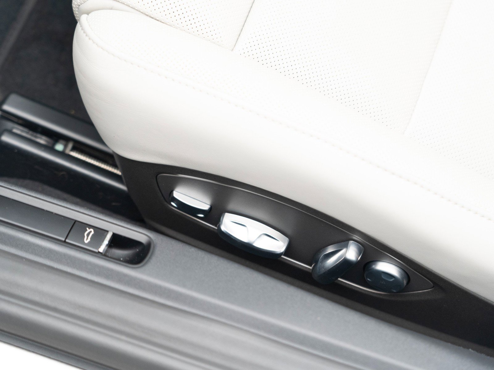 Certified 2025 Porsche 718 Boxster GTS image 15