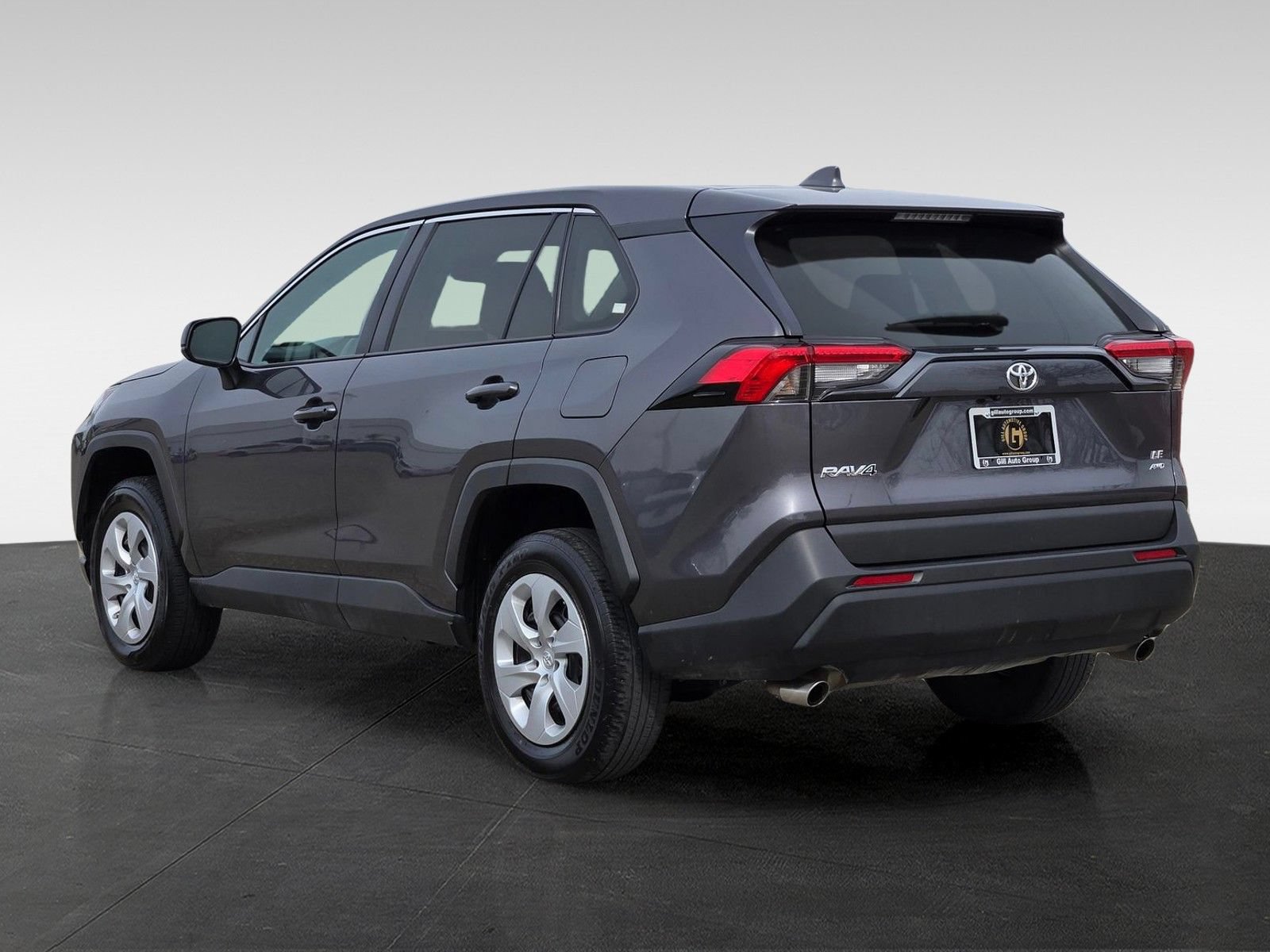 Used 2024 Toyota RAV4 LE AWD/4WD image 5