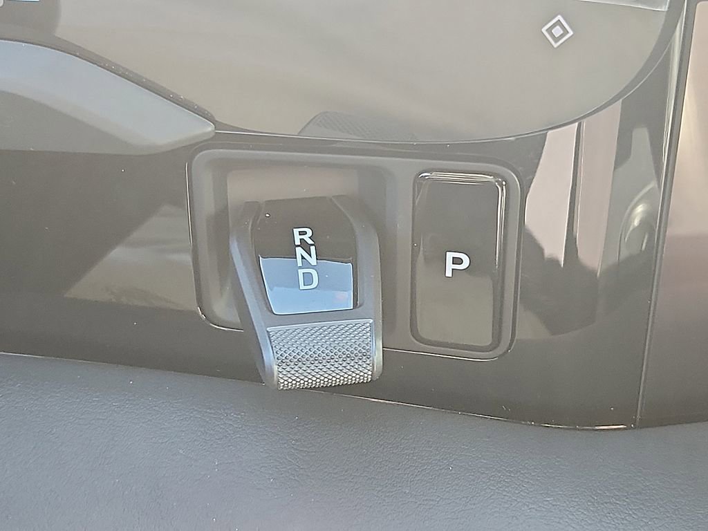 Certified 2025 Porsche Taycan image 14