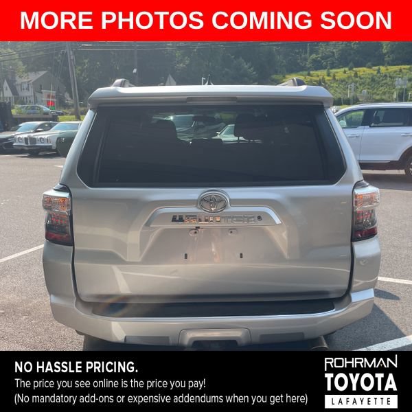 Used 2019 Toyota 4Runner SR5 AWD/4WD image 4