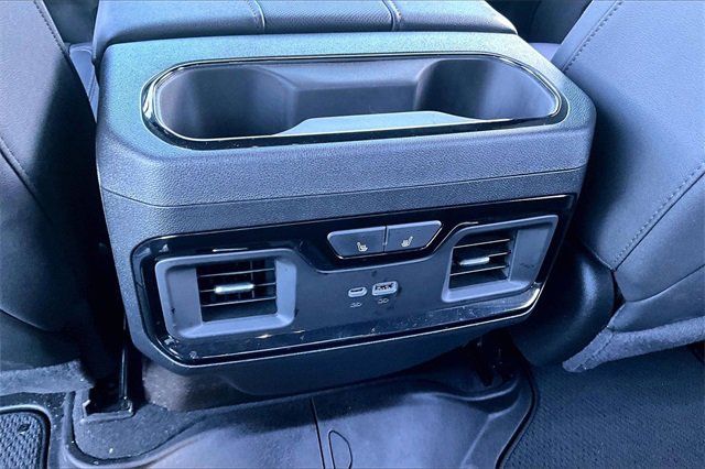 Used 2025 GMC Sierra 1500 AT4 w/ AT4 Premium Package image 11