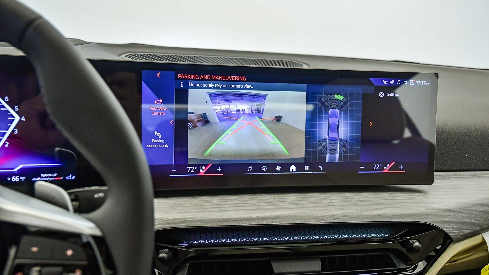 New 2026 BMW 330i Sedan w/ Premium Package image 25