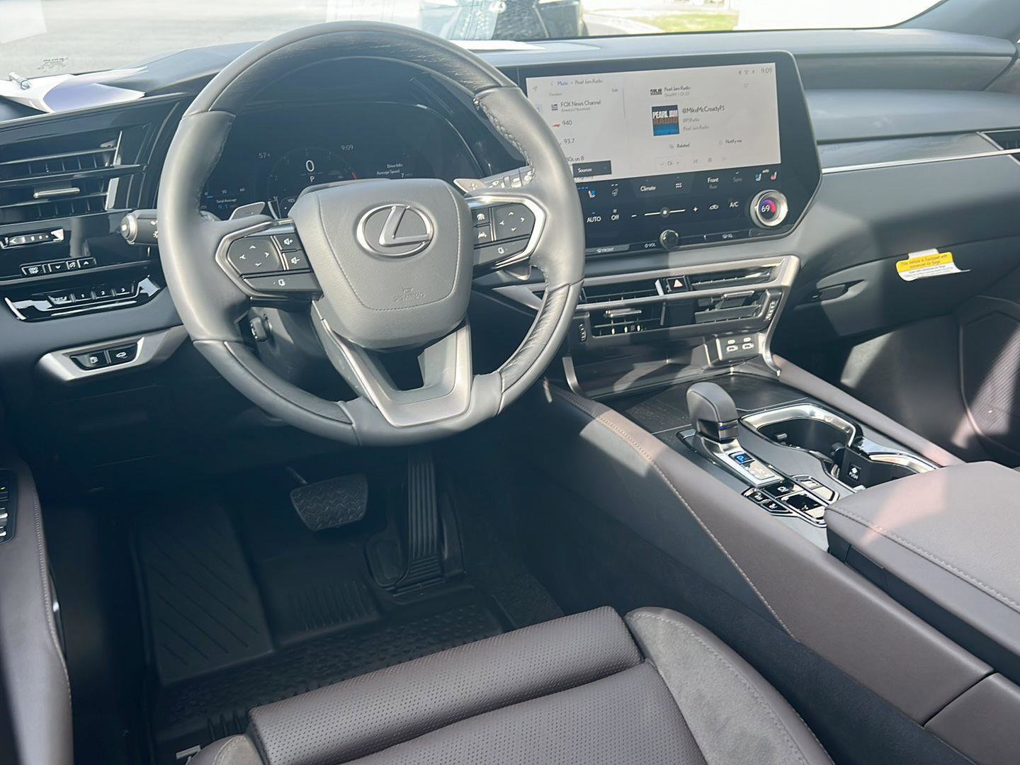 New 2026 Lexus RX 350 w/ Luxury Package image 19