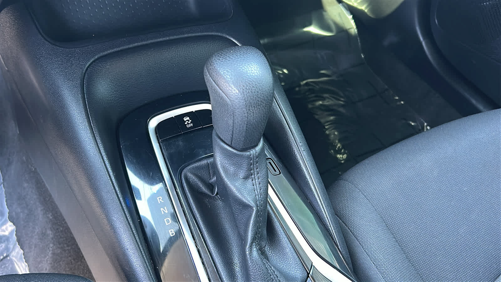 Used 2020 Toyota Corolla LE FWD image 13