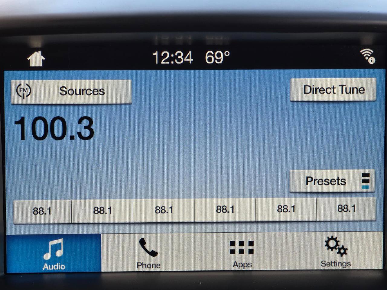 Used 2017 Ford Fiesta SE w/ Equipment Group 201A FWD image 18