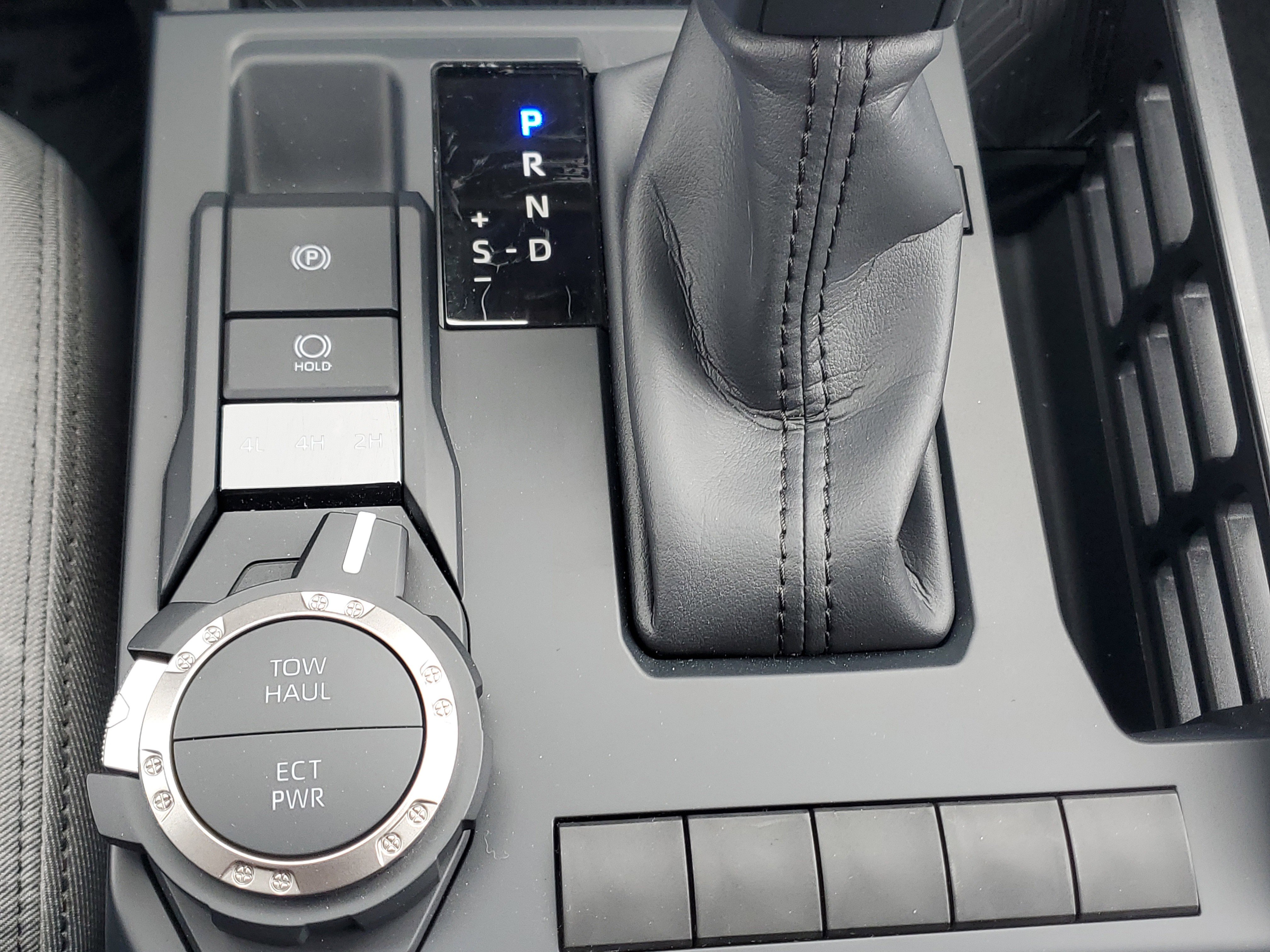 Used 2025 Toyota Tacoma SR5 image 30