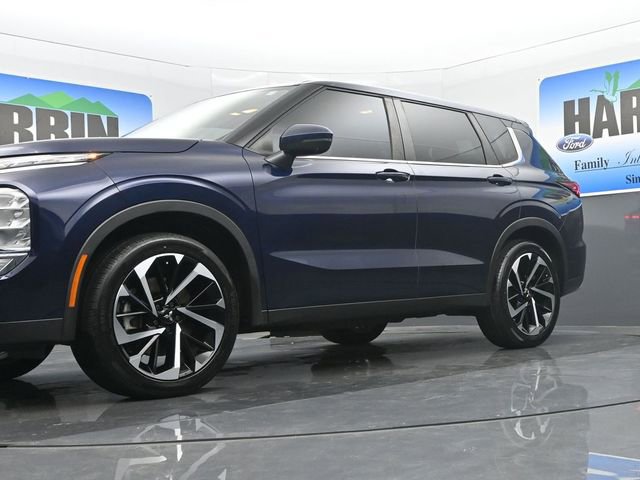 Used 2022 Mitsubishi Outlander SE image 21