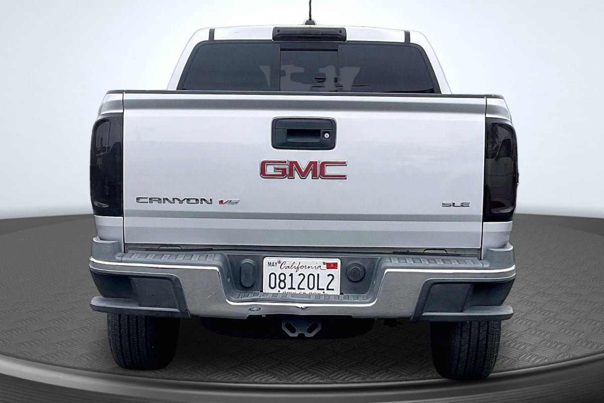 Used 2018 GMC Canyon SLE w/ SLE Convenience Package RWD image 4