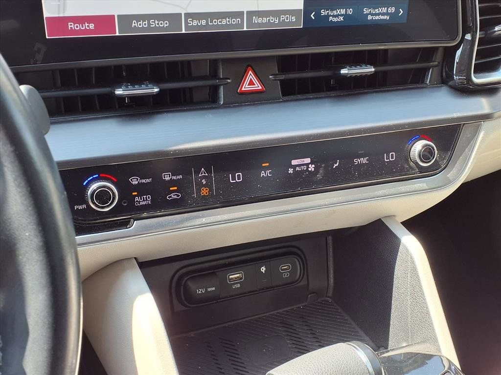Used 2023 Kia Sportage EX FWD image 5