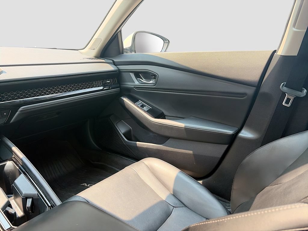 Used 2023 Honda Accord Touring image 24