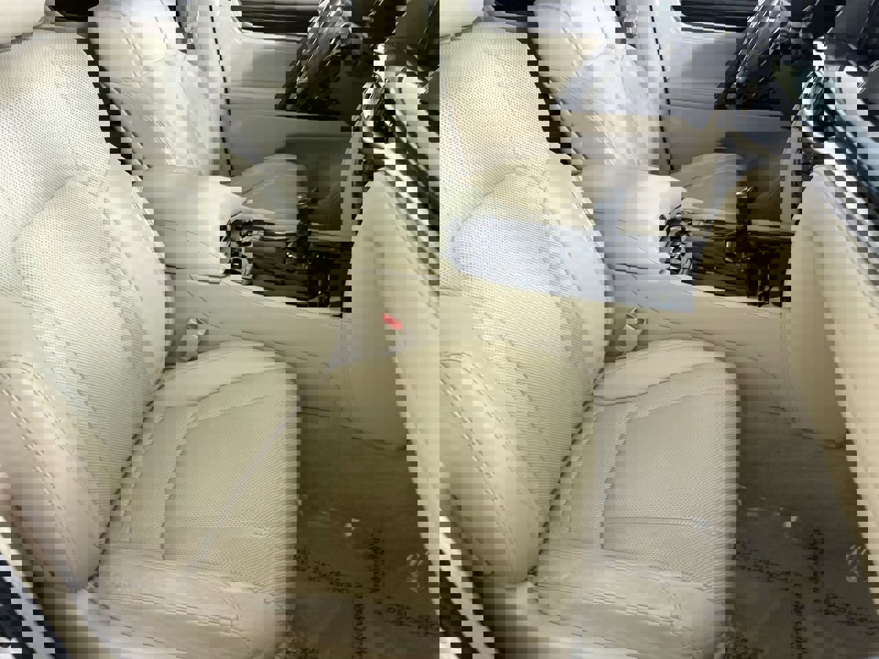 Used 2018 Lexus LX 570 4WD image 26