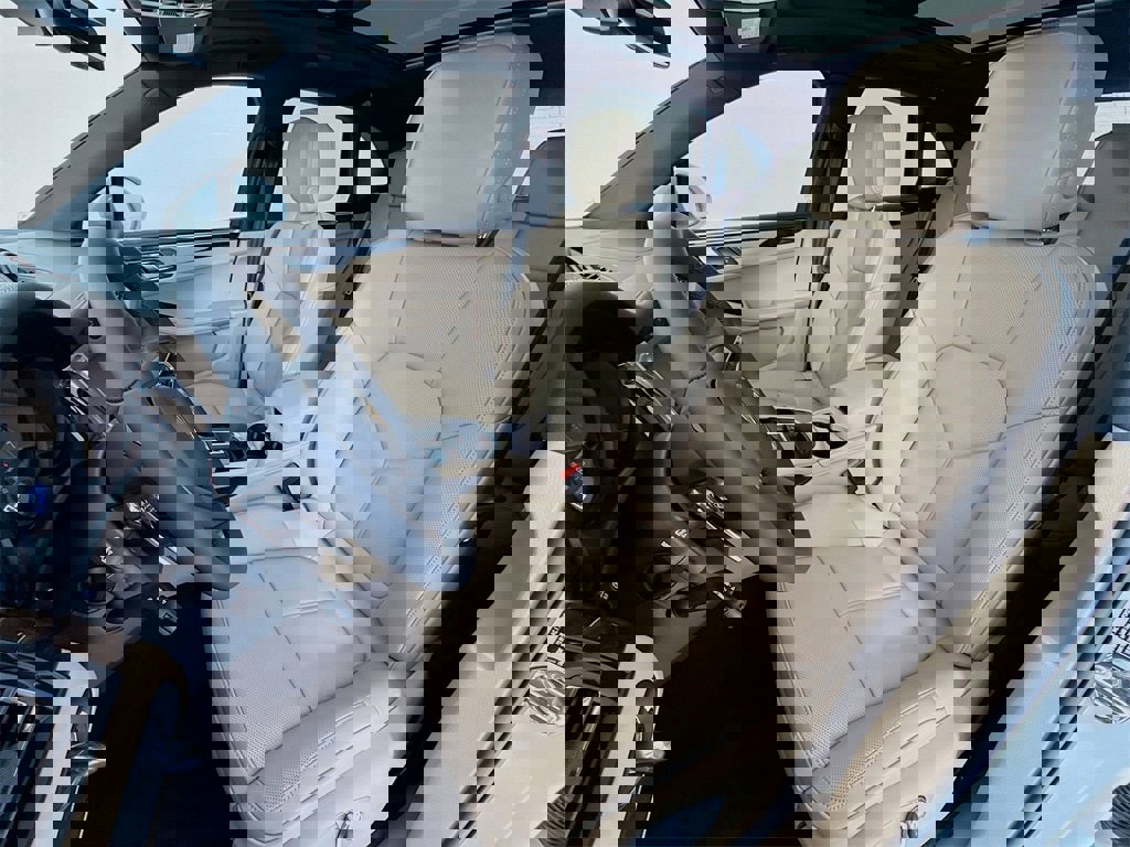 New 2026 Porsche Macan S image 5