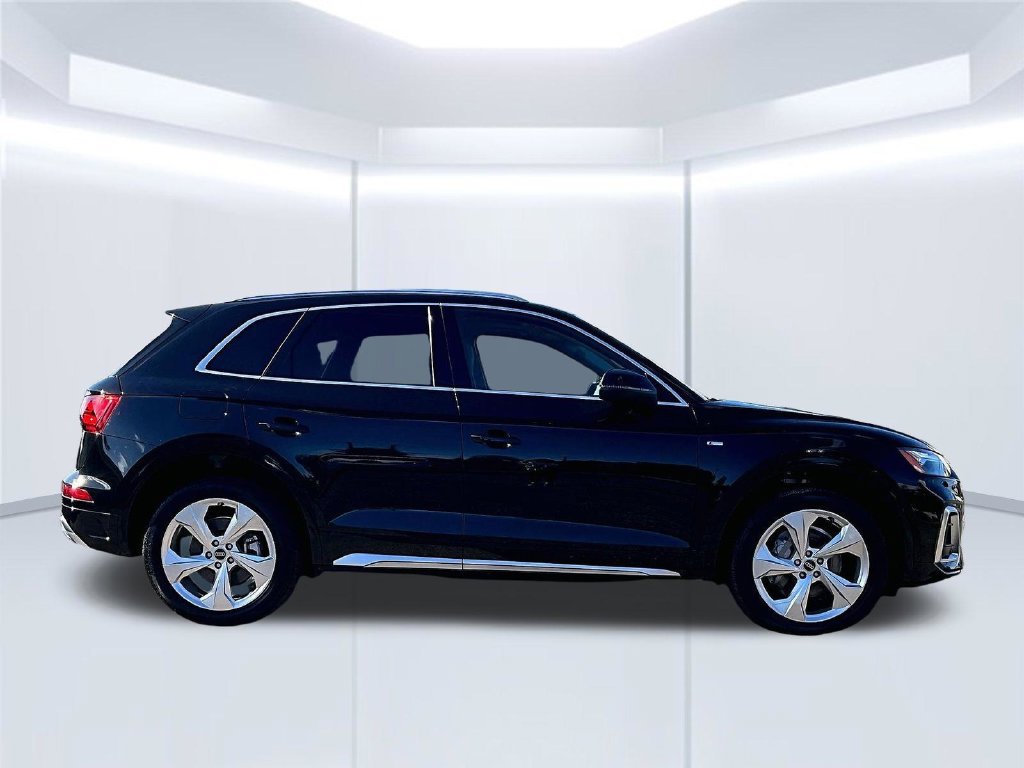 Used 2023 Audi Q5 2.0T Premium Plus w/ Premium Plus Package AWD/4WD image 36