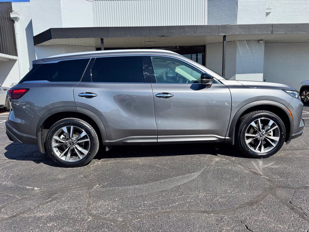 Used 2023 INFINITI QX60 Luxe w/ Cargo Package AWD/4WD image 9
